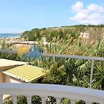 Appart hôtel Santa Barbara Lakis 4*