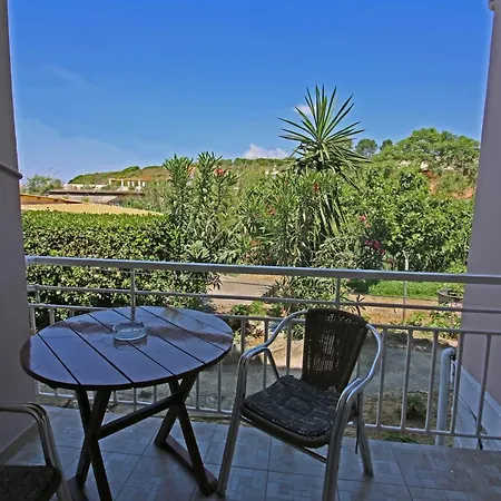 Santa Barbara Lakis 4*