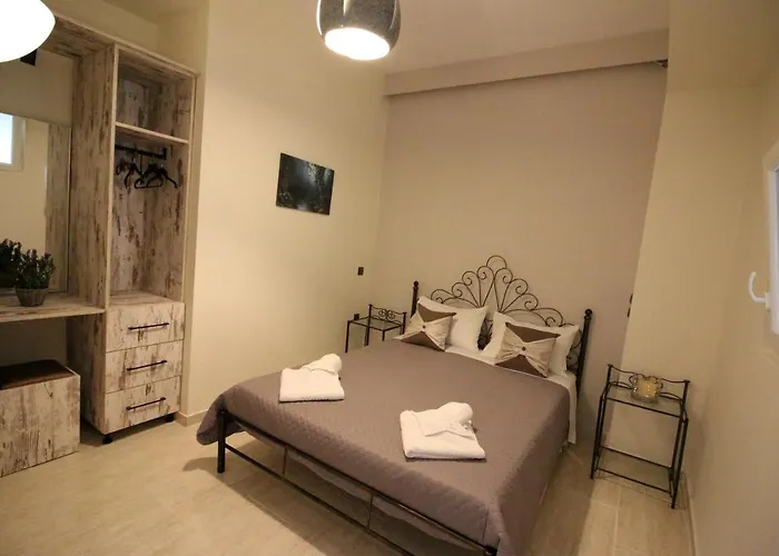 Santa Barbara Lakis Apart Otel Perivólion
