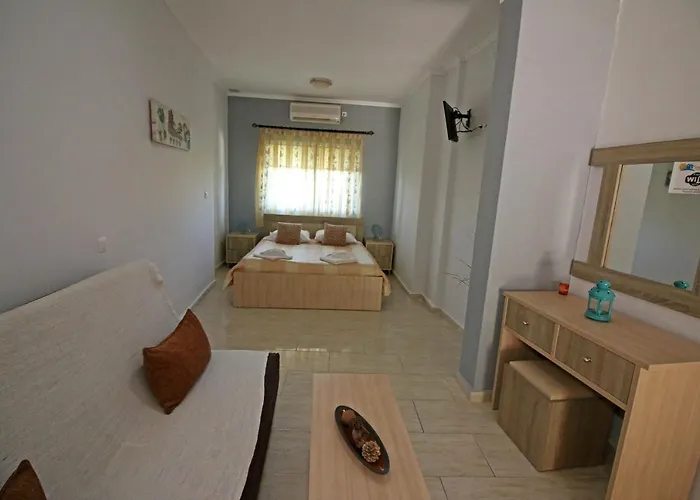 Santa Barbara Lakis 4*