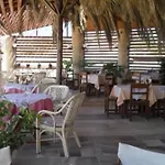 Santa Barbara Lakis Aparthotel Perivólion