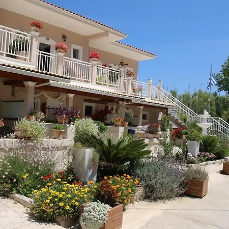 Santa Barbara Lakis 4*