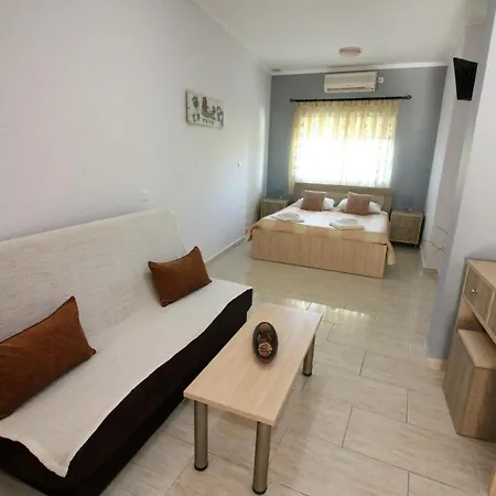 Lejlighedshotel Santa Barbara Lakis 4*