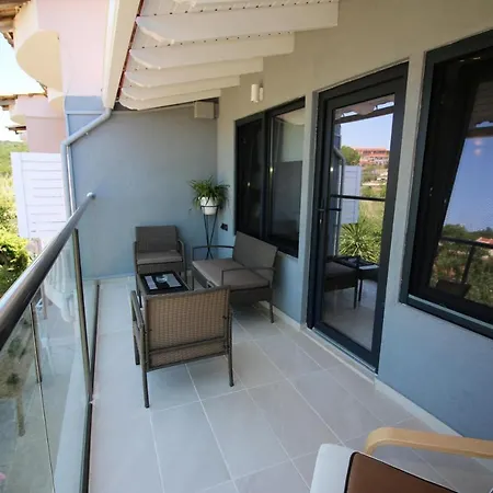 Santa Barbara Lakis 4* Perivólion