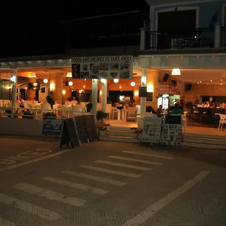 Santa Barbara Lakis Lejlighedshotel Perivólion