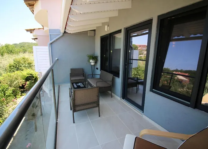Santa Barbara Lakis 4* Perivólion